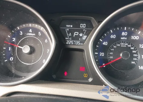 2014 Hyundai Elantra Se z USA, uszkodzony, nr VIN 5NPDH4AE5EH515968